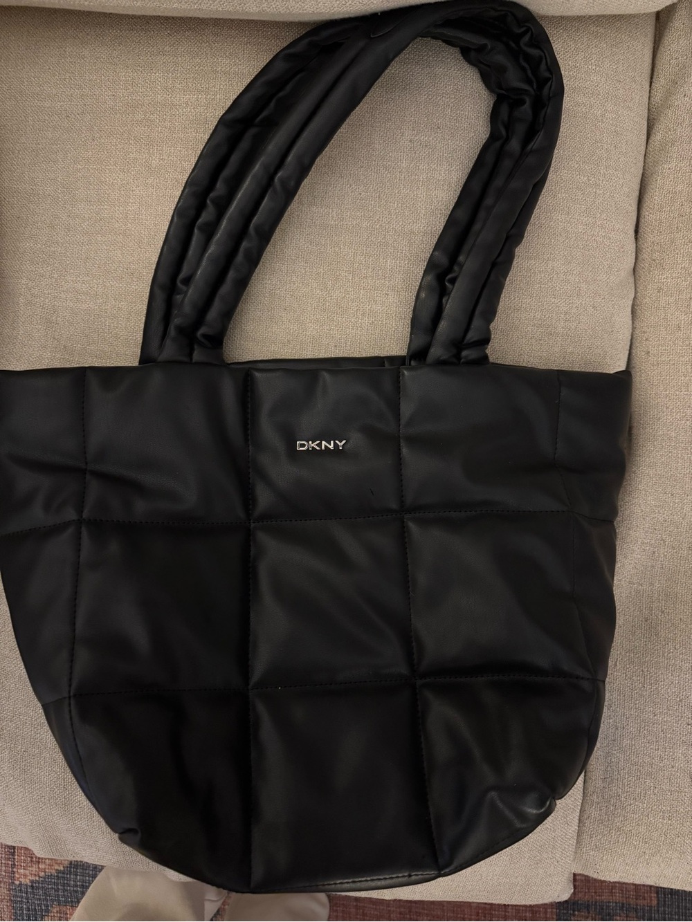 DKNY Giania Black Quilted Puffer Tote A10